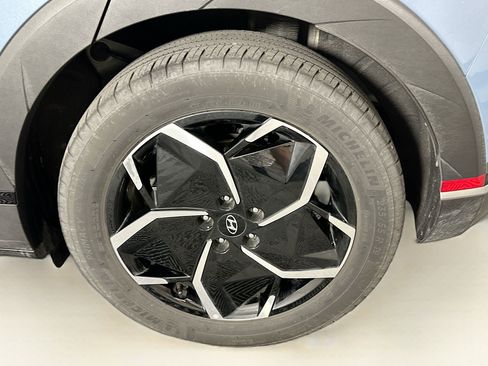 Used 2024 Hyundai Ioniq 5 SEL image 11