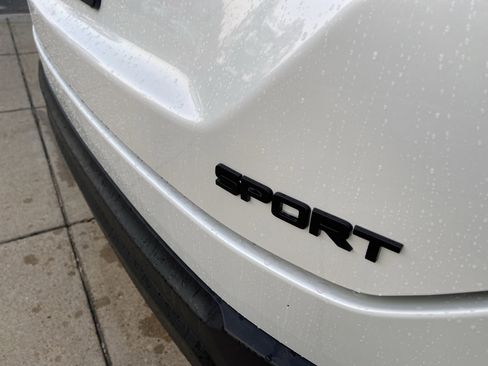 New 2025 Honda Pilot Sport image 17