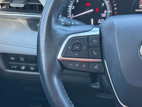 Used 2021 Toyota Highlander Limited image 19