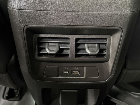 Used 2024 Chevrolet Colorado Z71 w/ Z71 Convenience Package 2 AWD/4WD image 26