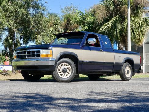 Used 1993 Dodge Dakota 2WD Club Cab image 9