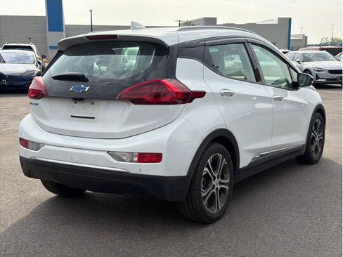 Used 2020 Chevrolet Bolt Premier w/ Infotainment Package FWD image 2
