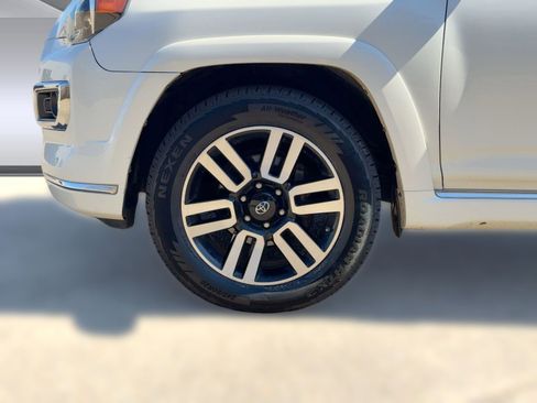Used 2015 Toyota 4Runner Limited image 10