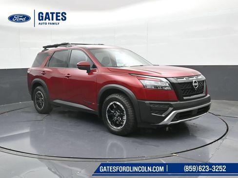 Used 2025 Nissan Pathfinder Rock Creek AWD/4WD image 4