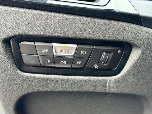 Used 2023 BMW 230i Coupe w/ Convenience Package image 32