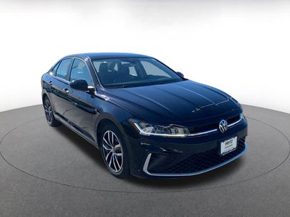 Used 2025 Volkswagen Jetta SE
