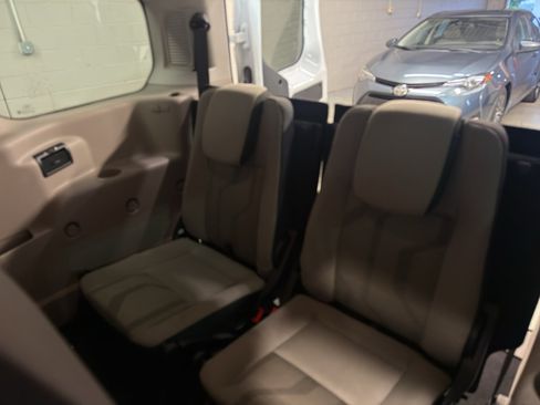 Used 2014 Ford Transit Connect XLT FWD image 25