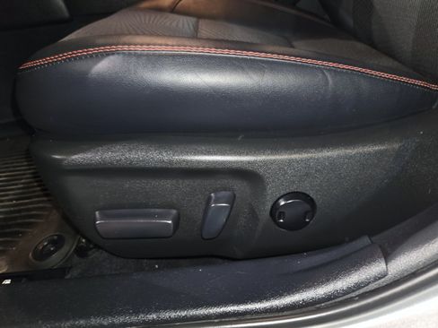 Used 2017 Toyota Camry SE w/ Moonroof Package FWD image 17