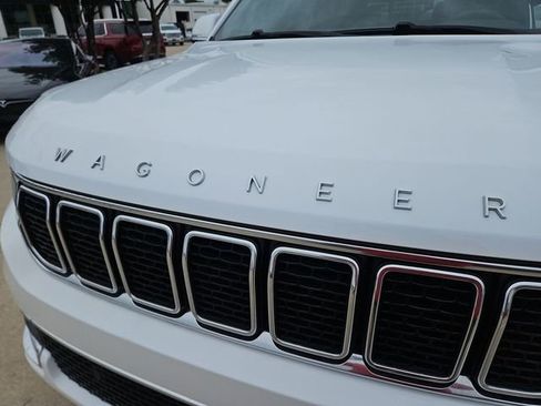 Used 2022 Jeep Wagoneer Series I w/ Premium Group I AWD/4WD image 31