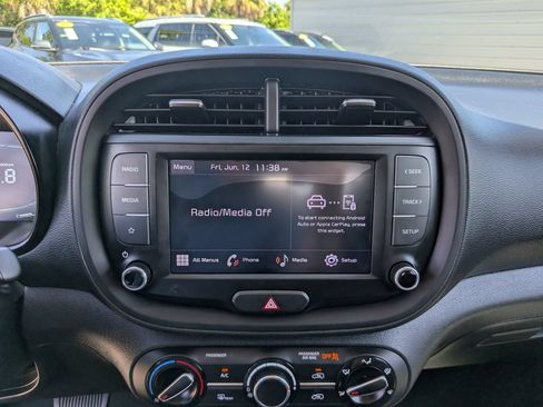 Certified 2023 Kia Soul LX w/ LX Technology Package FWD image 20