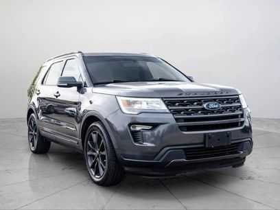 Used 2018 Ford Explorer XLT w/ Equipment Group 202A