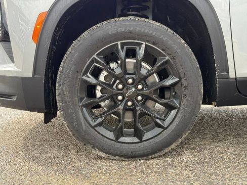 New 2026 Chevrolet Traverse LT w/ Midnight/Sport Edition AWD/4WD image 11
