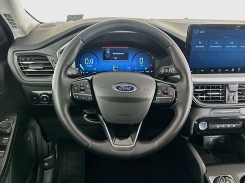 Used 2025 Ford Escape Platinum AWD/4WD image 18