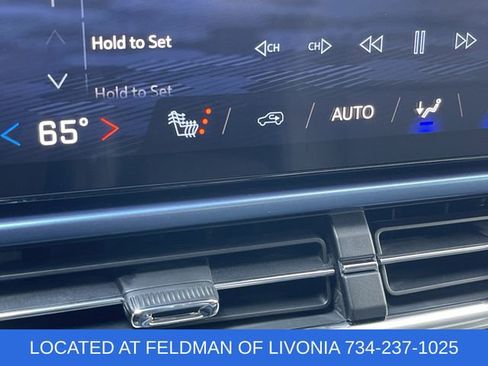 Certified 2025 Chevrolet Equinox EV LT FWD image 33