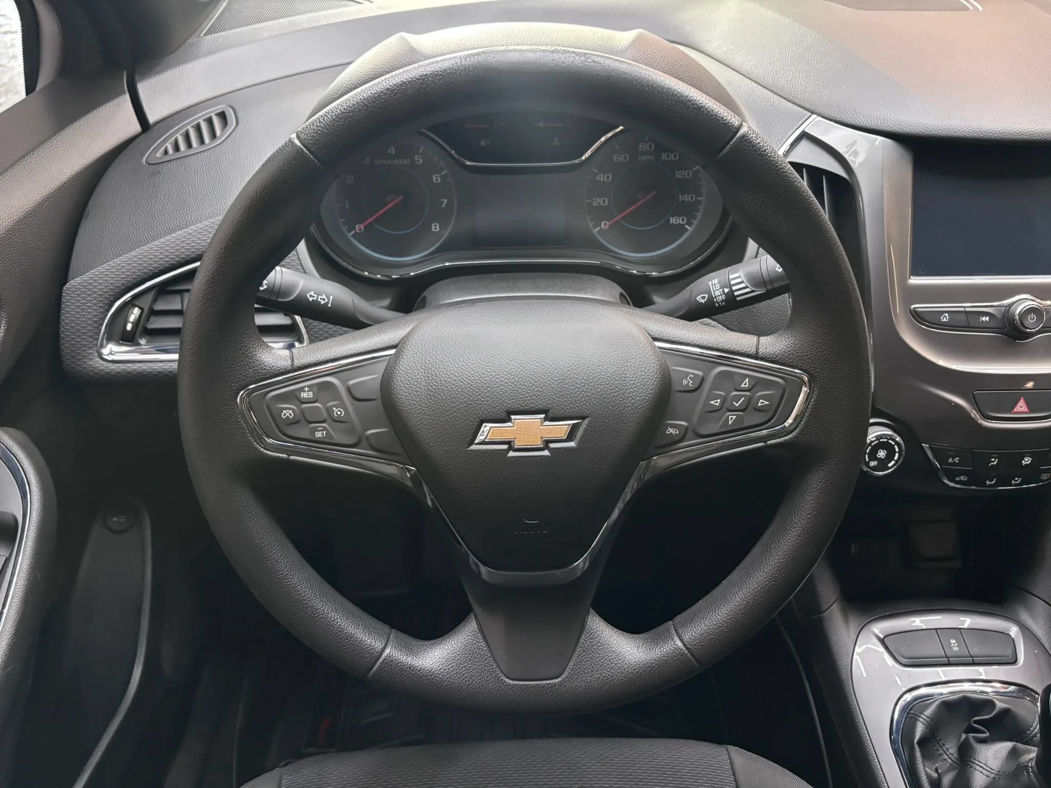 Used 2017 Chevrolet Cruze LT w/ RS Package FWD image 12