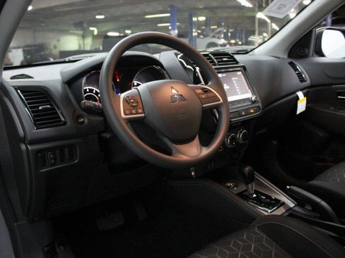 New 2026 Mitsubishi Outlander Sport ES image 5