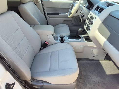 Used 2011 Ford Escape XLT w/ 202A Rapid Spec Order Code FWD image 23