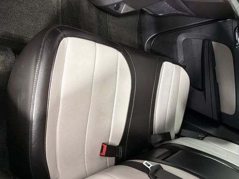 Used 2017 Chevrolet Equinox Premier w/ Enhanced Convenience Package FWD image 17