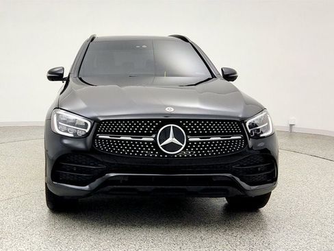 Used 2022 Mercedes-Benz GLC 300 image 2