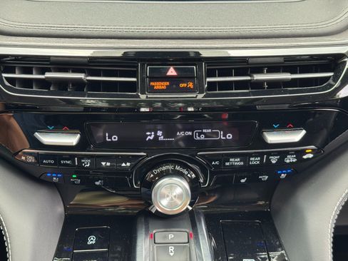 Used 2023 Acura MDX SH-AWD w/ Advance Package image 32