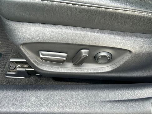 Used 2022 Toyota Camry XSE image 22