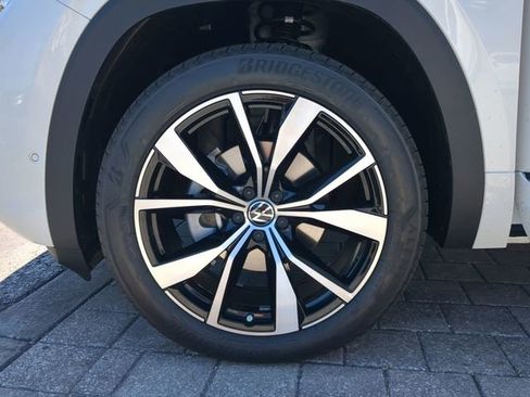 New 2026 Volkswagen Atlas SEL Premium R-Line AWD/4WD image 34