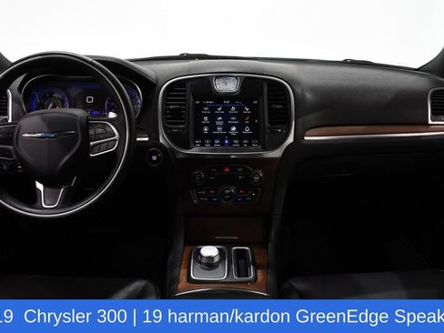 Used 2019 Chrysler 300 C w/ Harman/Kardon Audio Group RWD image 8
