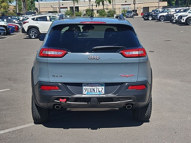 Used 2014 Jeep Cherokee Trailhawk w/ Leather Interior Group AWD/4WD image 7