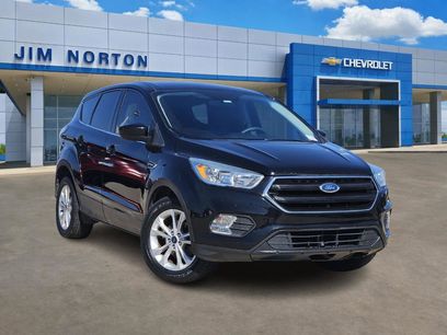 Used 2017 Ford Escape SE w/ SE Cold Weather Package