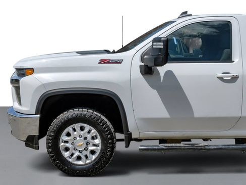 Used 2022 Chevrolet Silverado 2500 LT w/ Convenience Package AWD/4WD image 10