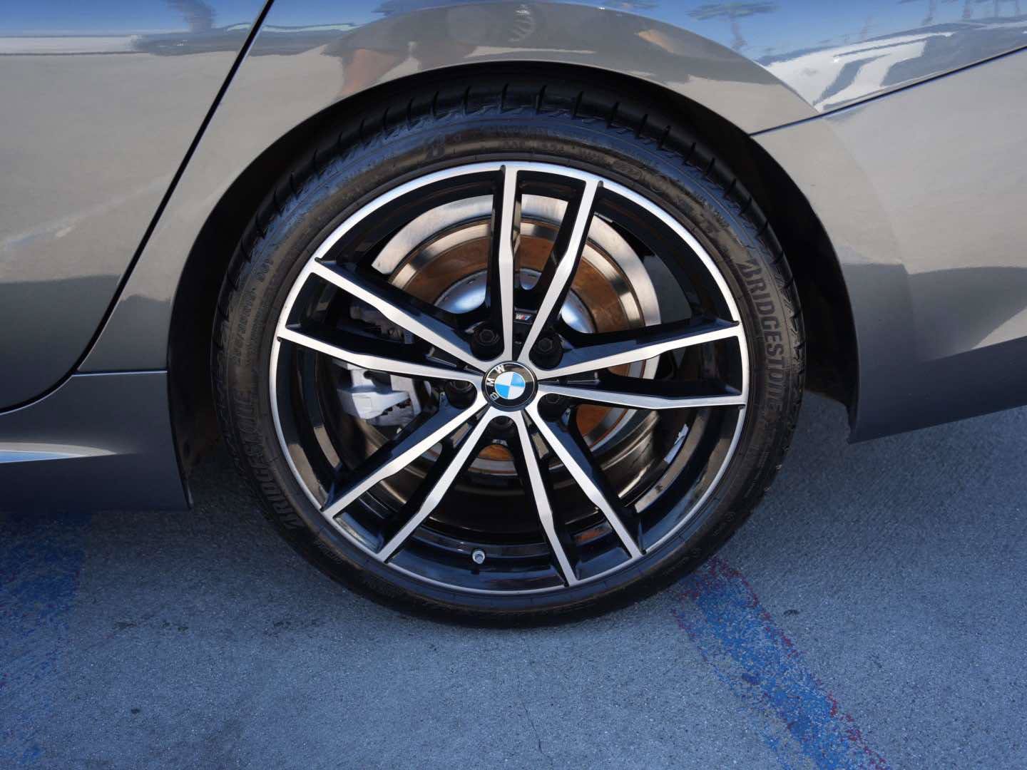 Used 2020 BMW 330i Sedan w/ M Sport Package RWD image 5