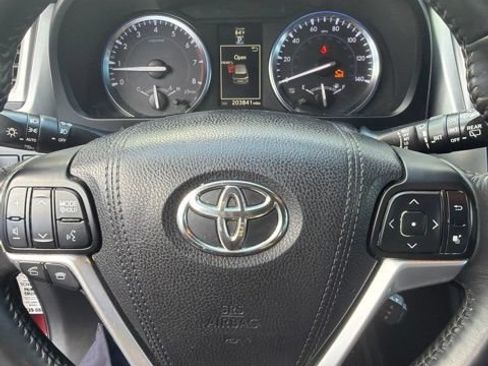 Used 2015 Toyota Highlander Limited FWD image 7