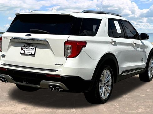 Used 2021 Ford Explorer King Ranch w/ Premium Technology Package AWD/4WD image 8