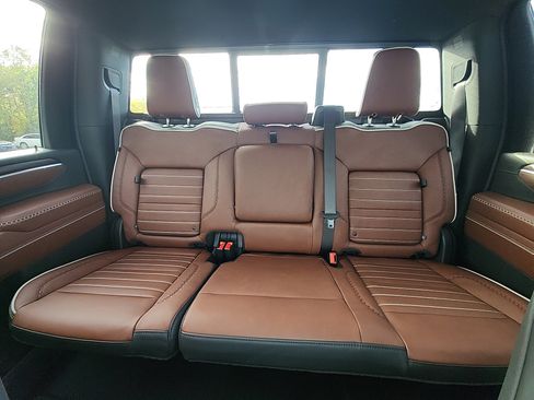 New 2026 GMC Sierra 3500 Denali Ultimate image 27