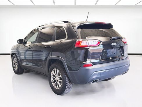 Used 2019 Jeep Cherokee Latitude Plus w/ Comfort/Convenience Group FWD image 6