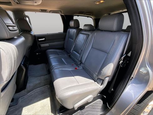 Used 2010 Toyota Sequoia Limited AWD/4WD image 18