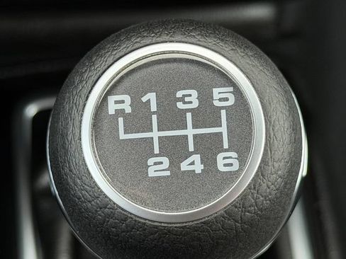 Used 2025 Jeep Wrangler Sport AWD/4WD image 34