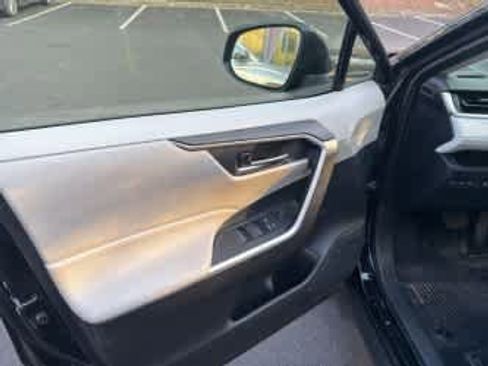 Used 2024 Toyota RAV4 XLE w/ Convenience Package AWD/4WD image 8