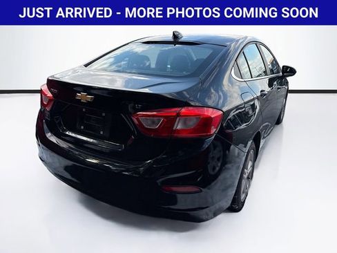 Used 2016 Chevrolet Cruze LT w/ Convenience Package image 8