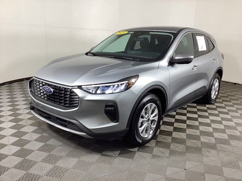 Used 2023 Ford Escape Active w/ Tech Pack #2 image 5