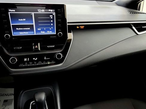 Used 2022 Toyota Corolla SE image 29
