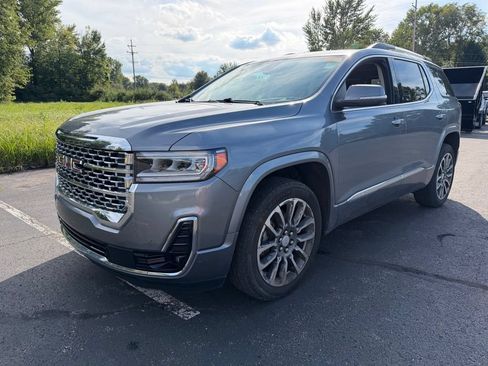 Used 2020 GMC Acadia Denali w/ Technology Package AWD/4WD image 3