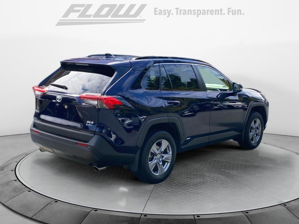 Used 2025 Toyota RAV4 XLE w/ Convenience Package AWD/4WD image 8