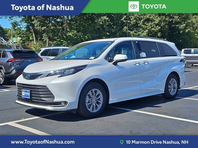 New 2025 Toyota Sienna XLE