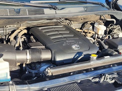 Used 2017 Toyota Tundra Limited w/ Limited Premium Package RWD image 28