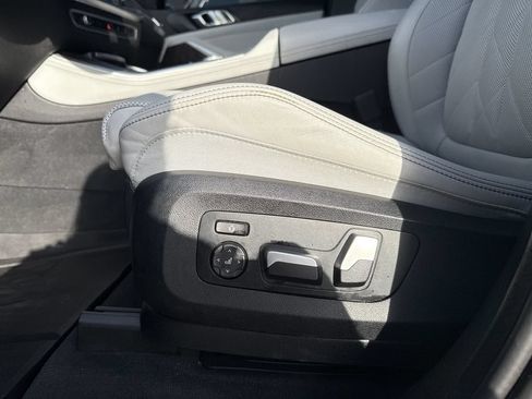 Used 2024 BMW X5 sDrive40i w/ Parking Assistance Package RWD image 14