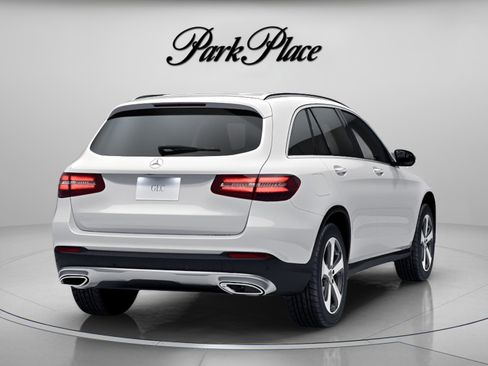 Used 2018 Mercedes-Benz GLC 300 4MATIC image 18