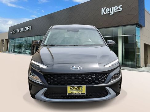 Certified 2023 Hyundai Kona SE FWD image 2