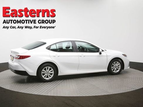 Used 2025 Toyota Camry LE FWD image 43