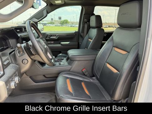 Used 2025 GMC Sierra 1500 AT4 w/ AT4 Premium Package AWD/4WD image 34